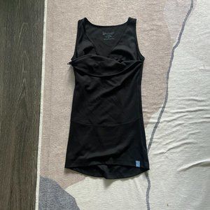 Lalabu Black Babywearing Soothe Shirt Top - Medium